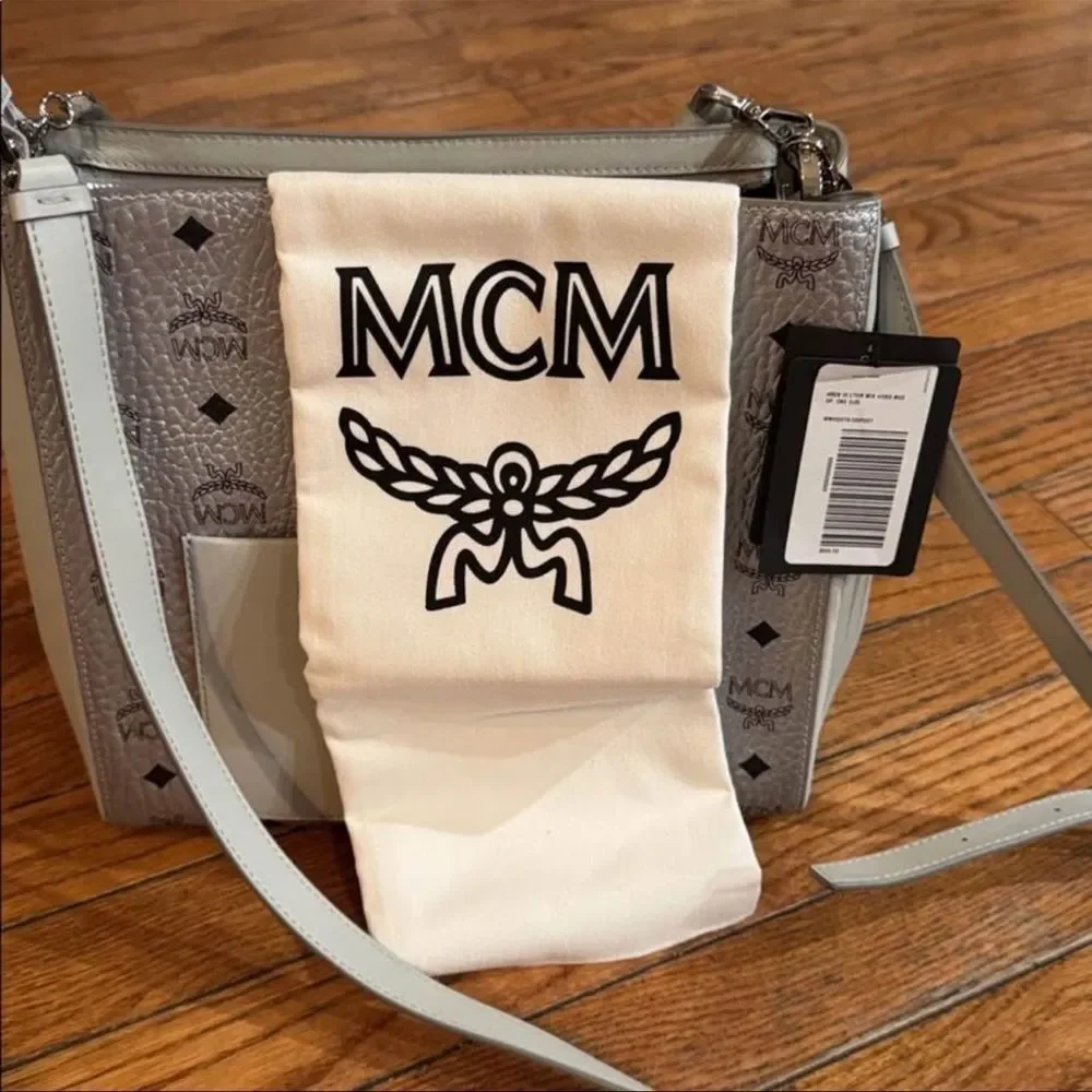 NWT MCM Metallic Visetos Leather Aren Medium Hobo